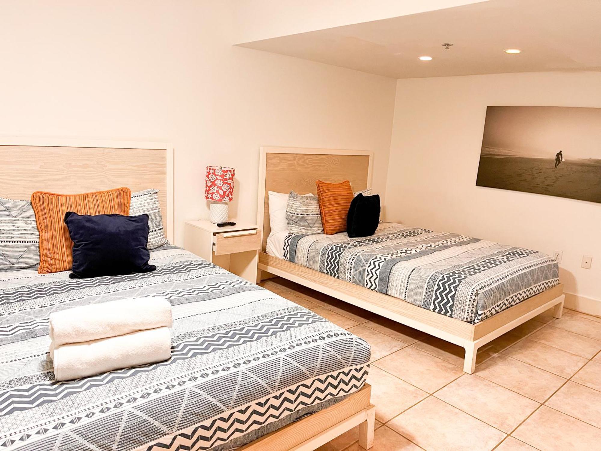 Castle Pavillon 8 Beachfront - Private Beach Access Loft With 2-Story, Pool, Tennis, Free Parking Access Miami Beach Buitenkant foto