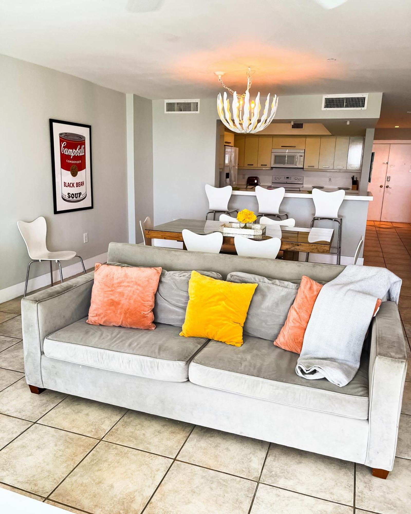 Castle Pavillon 8 Beachfront - Private Beach Access Loft With 2-Story, Pool, Tennis, Free Parking Access Miami Beach Buitenkant foto